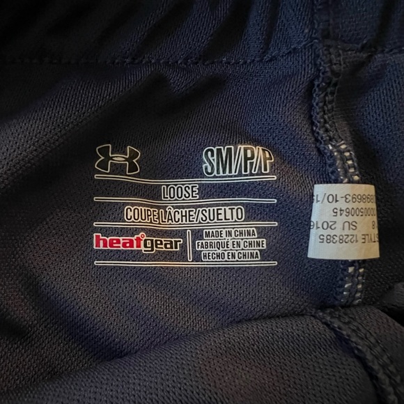 Underarmour shorts - Picture 2 of 2